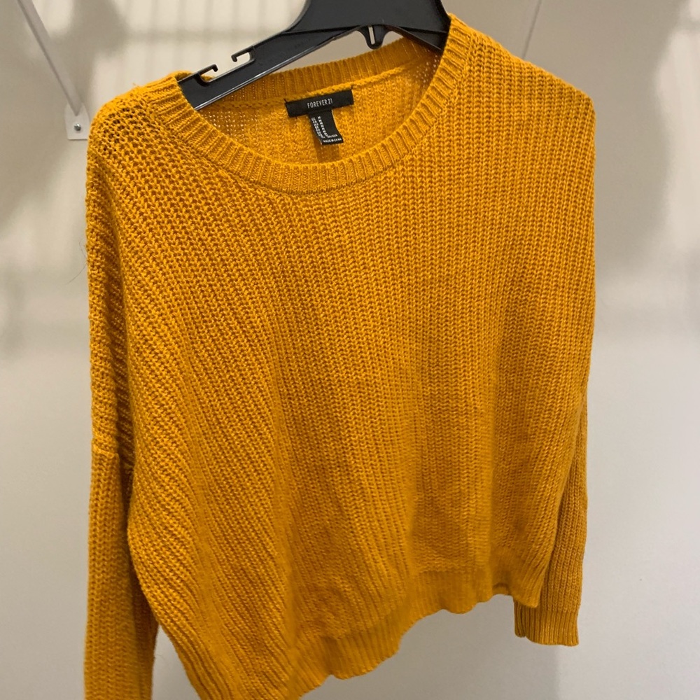 Sweater from forever 21